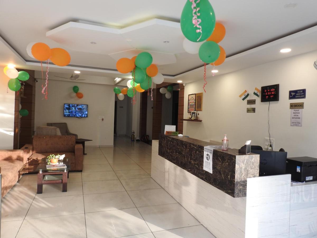 Hotel Aakash Residency Dehradun Exterior foto